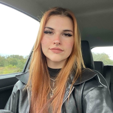leaundead's profile