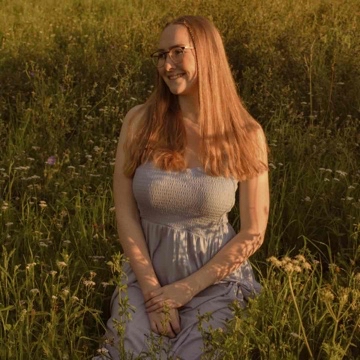 larasbookuniverse's profile