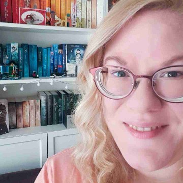 books_and_bakery's profile