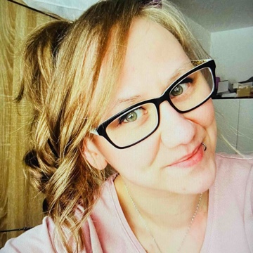 yvi_book_obsessed's profile