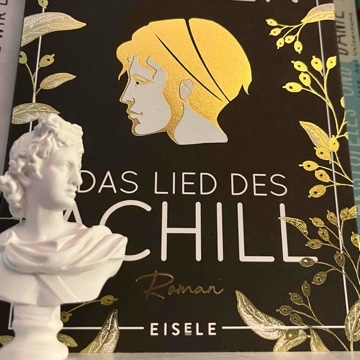 larasbookclub's profile