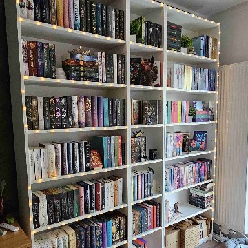 selina_booklover98's profile