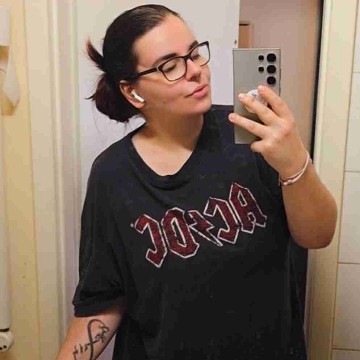 juliethecrow's profile