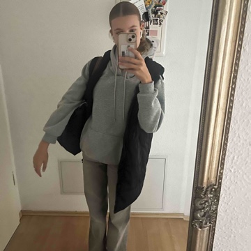 emmi_bookloverin's profile