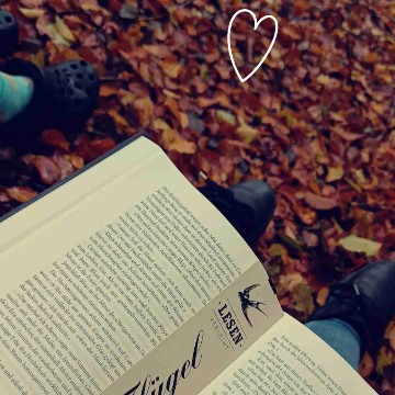 one_girl_thousandbooks's profile