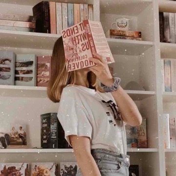a.bookish.fairytale's profile