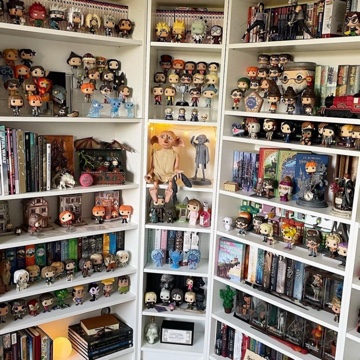 lynnatflourishandblotts's profile
