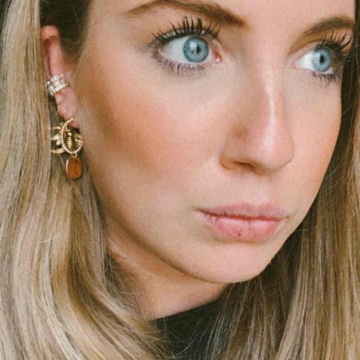 fay's profile