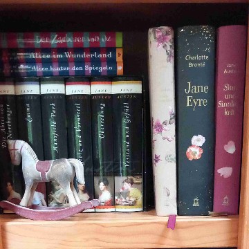 juls_booklove_'s profile