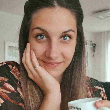 ladina.domenica's profile
