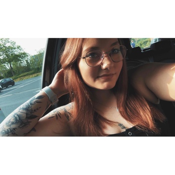 kiaraschl's profile