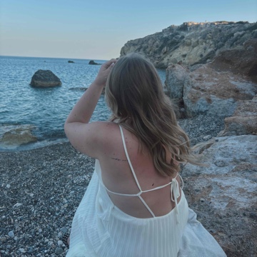 justagirlandbooks's profile