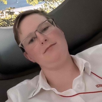 avomer's profile