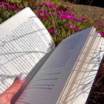 thebooklover24's profile