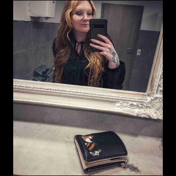 vica_'s profile