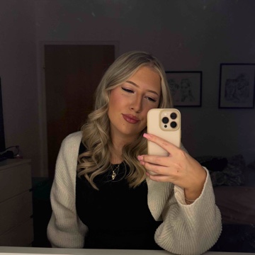 anisapeuker's profile
