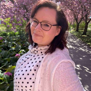 ines_andherbooks's profile