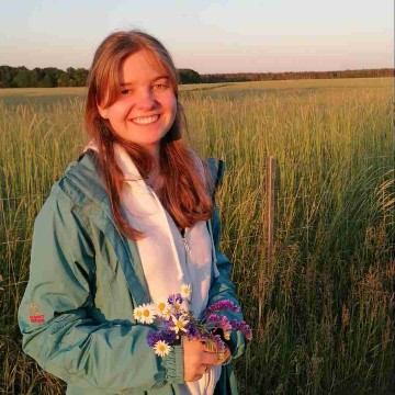 laura.kng_'s profile