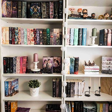 celina_inherbookishera's profile