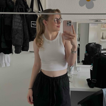 leeoniee's profile