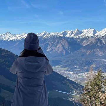 ani_reads's profile