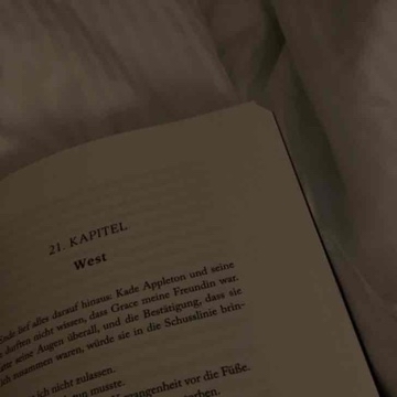 fionas_bookshelf's profile