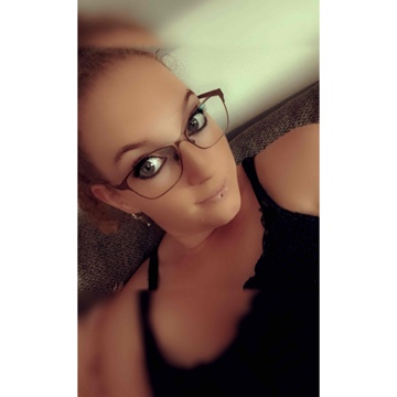 biiancaa_bookiis's profile