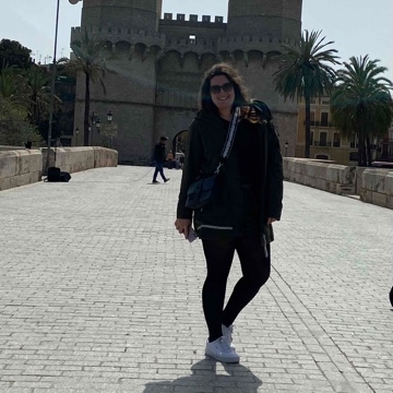 saralovesbooks's profile