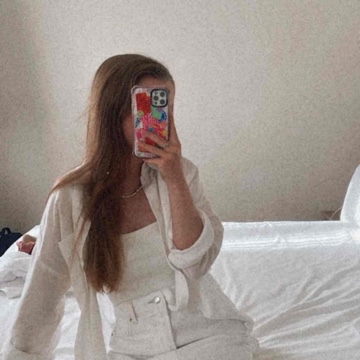 elenaisabella's profile