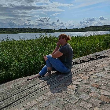 resisbooklove's profile