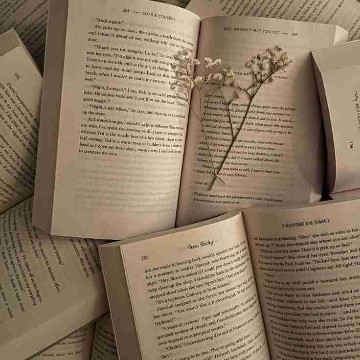 love.books_'s profile