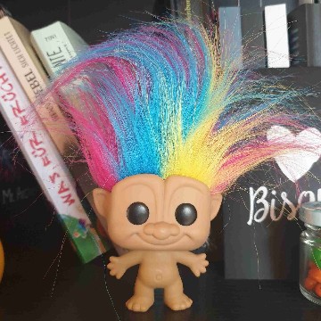 sweetqueerromance's profile