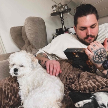 inkedmoondust's profile