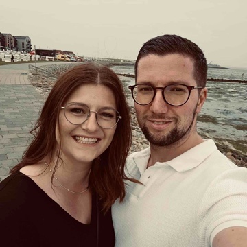 larachristin23's profile