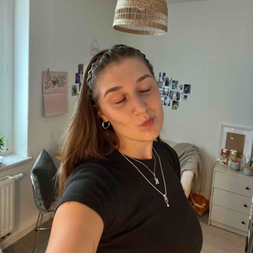 leoniececile's profile
