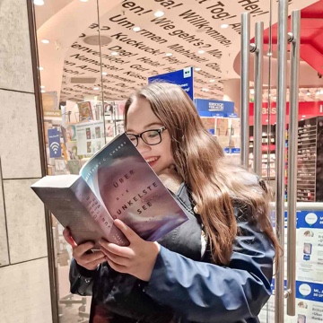 legend_of_bookworm's profile