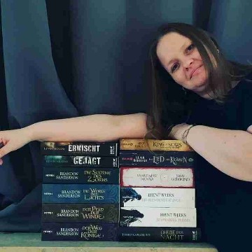 nicoles_world_of_fantasy's profile