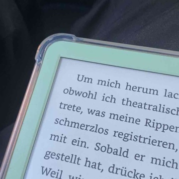 juliabooksafeplace's profile
