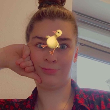 zoes_library_'s profile
