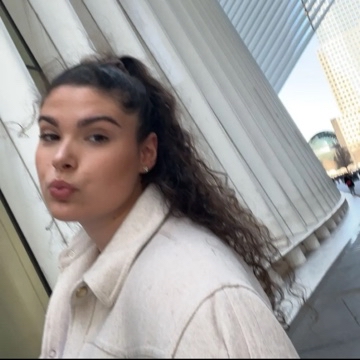 selina.samira's profile