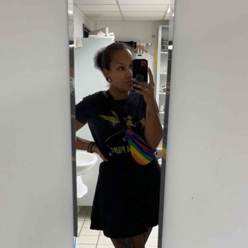 neelaa's profile