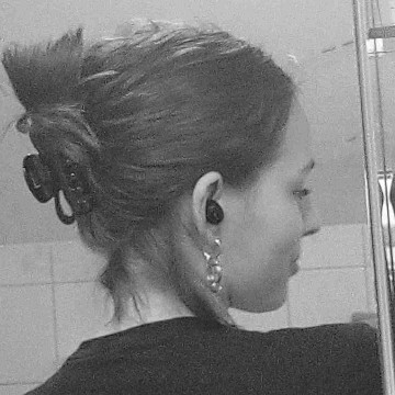 iammonacarolin's profile