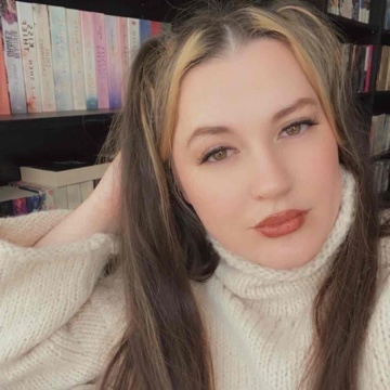 elena_gardenofbooks's profile