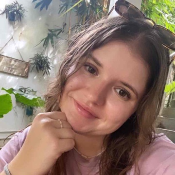 lea_andherbooks's profile