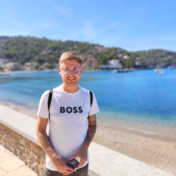 darkontour's profile