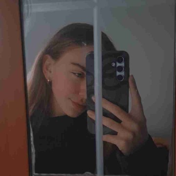 shelovesmagic's profile
