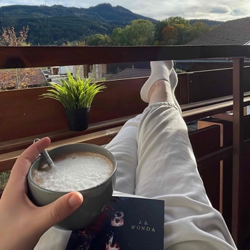 sarahs.readingcorner's profile