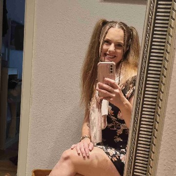 laura49's profile