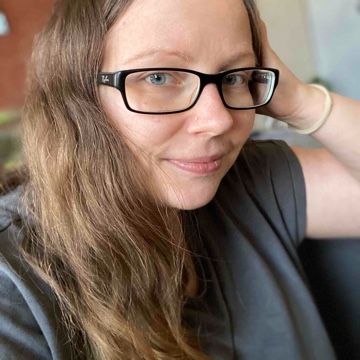 tinas_bookish_world's profile