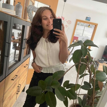 elly_reads's profile